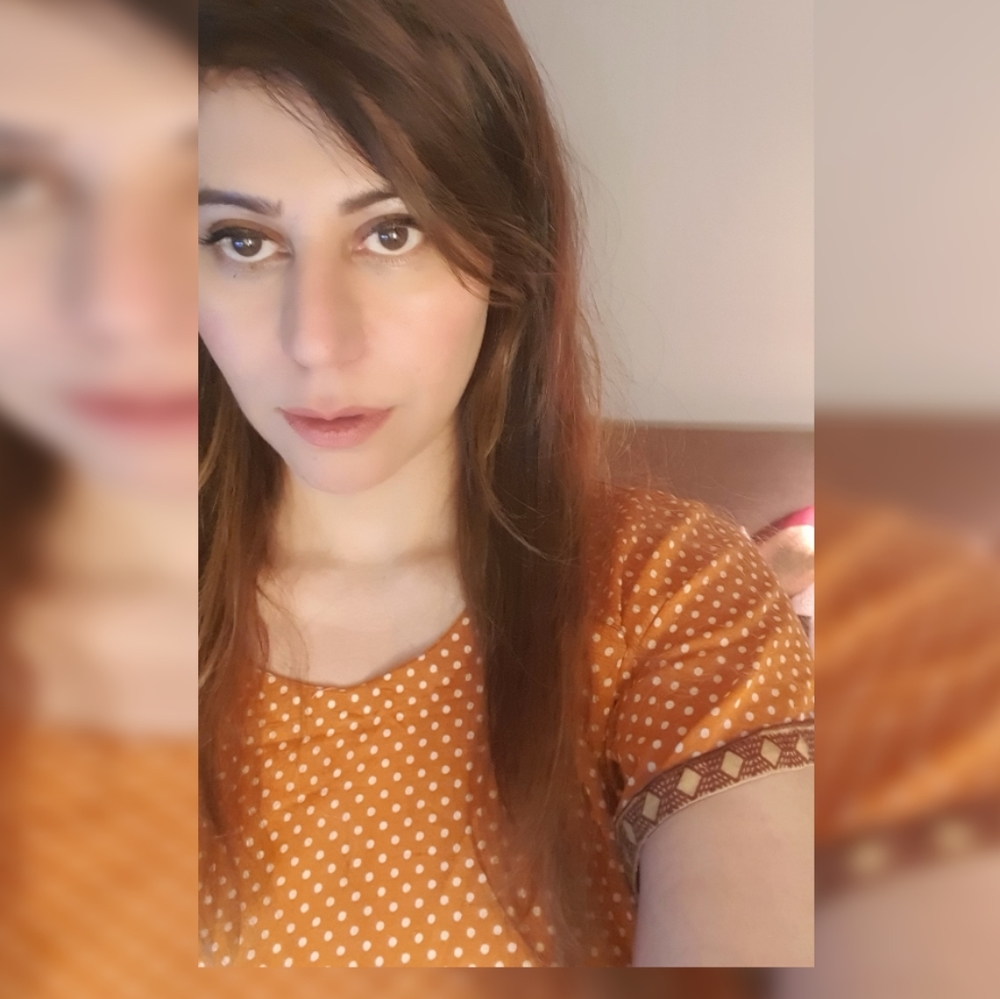 Meet your Posher, Naimaa